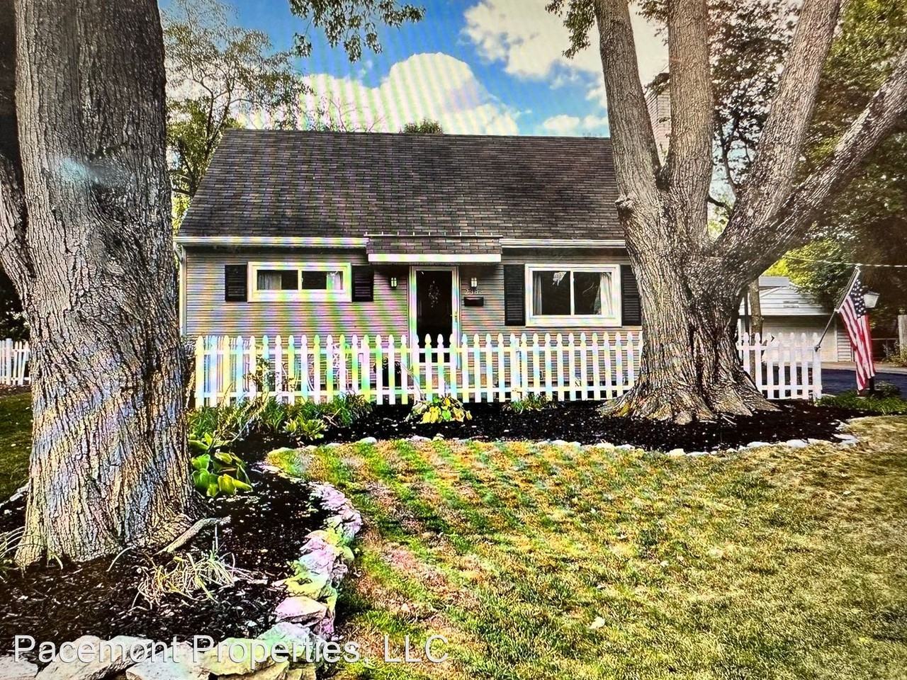 2386 Woodstock Rd - Photo 2 of 40