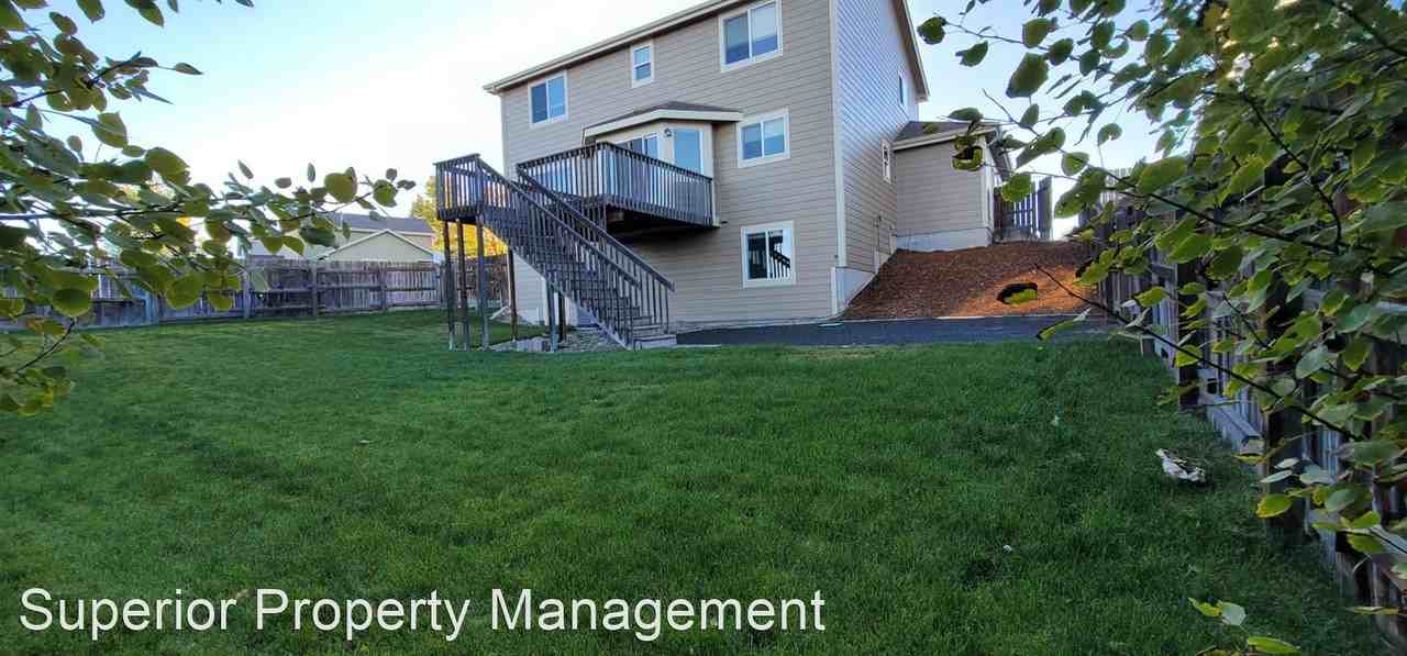 1501 Sunny Hill Dr - Photo 2 of 35