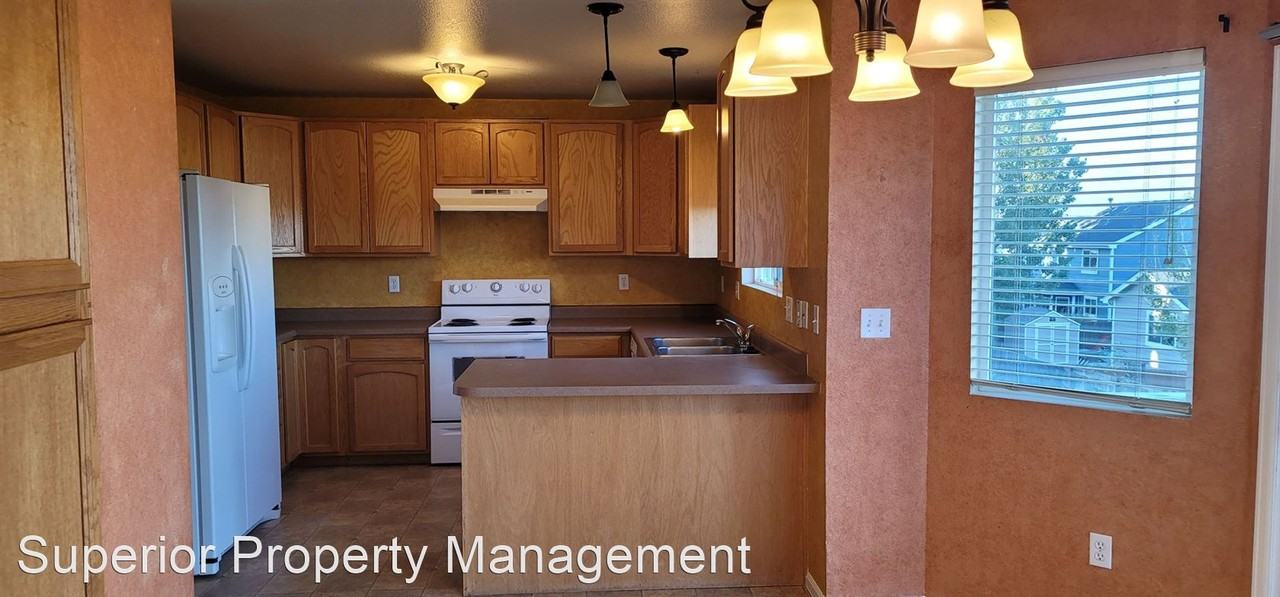 1501 Sunny Hill Dr - Photo 3 of 35