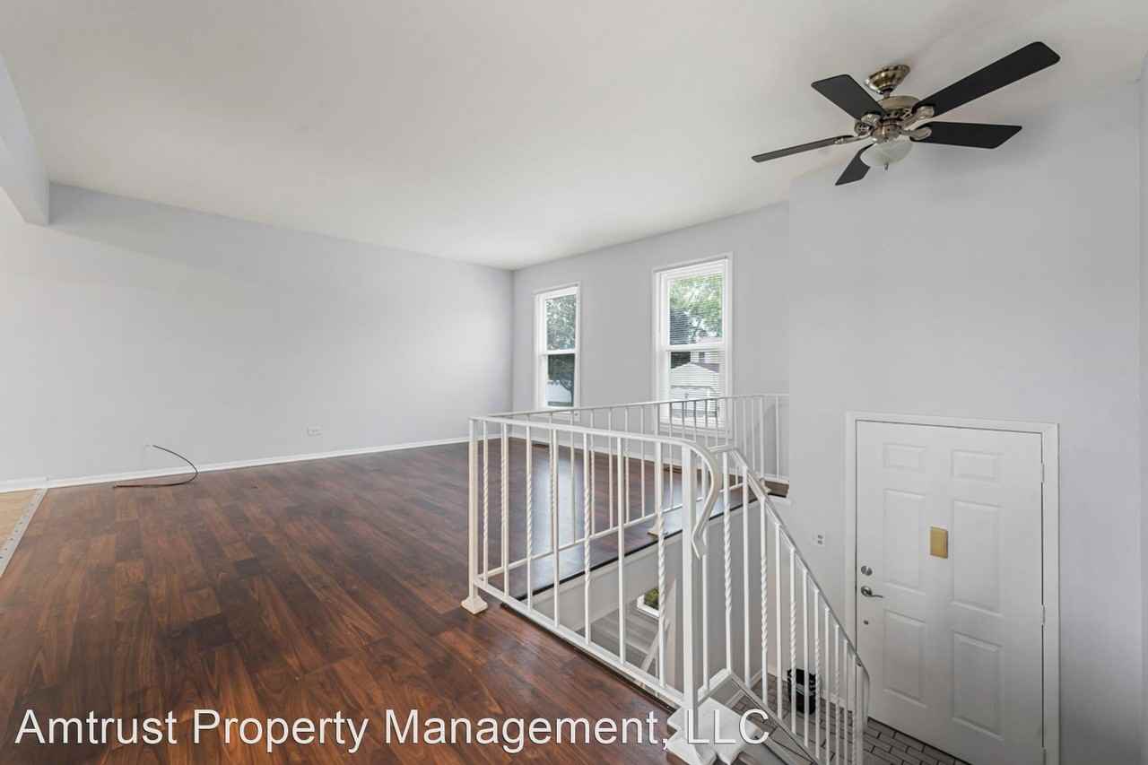 999 Woodside Dr - Photo 2 of 24