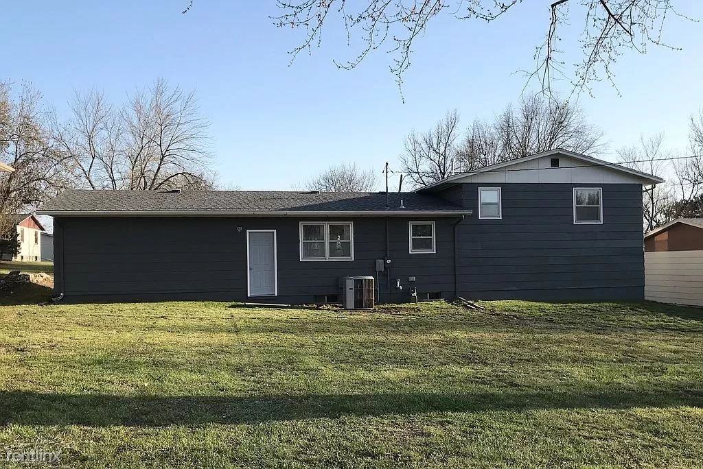 1031 Lane St - Photo 2 of 24