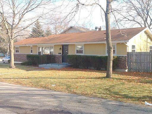 1501 33rd St - Photo 2 of 4