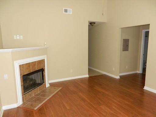 2755 Southwood Lane - Photo 2 of 14