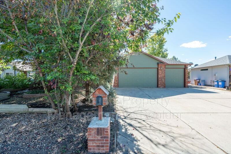 2658 Serena Dr - Photo 2 of 20