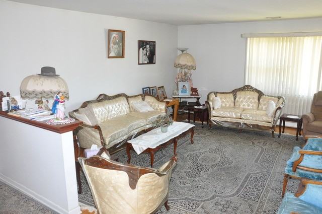 4029 Columbia Ave - Photo 3 of 22