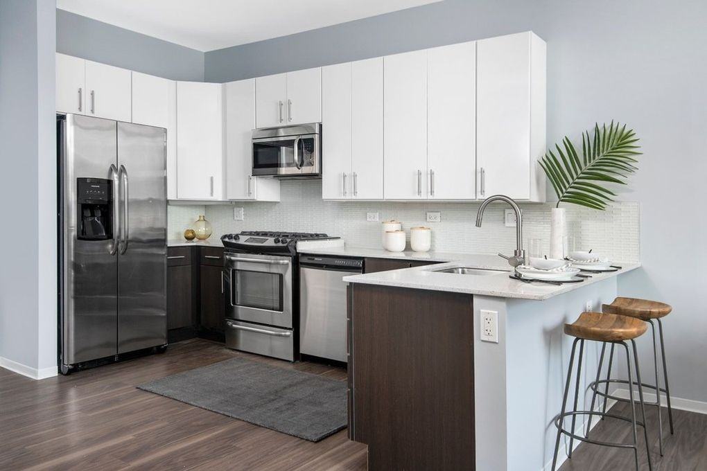 West Adams St. & N Halsted #1207 - Photo 4 of 19