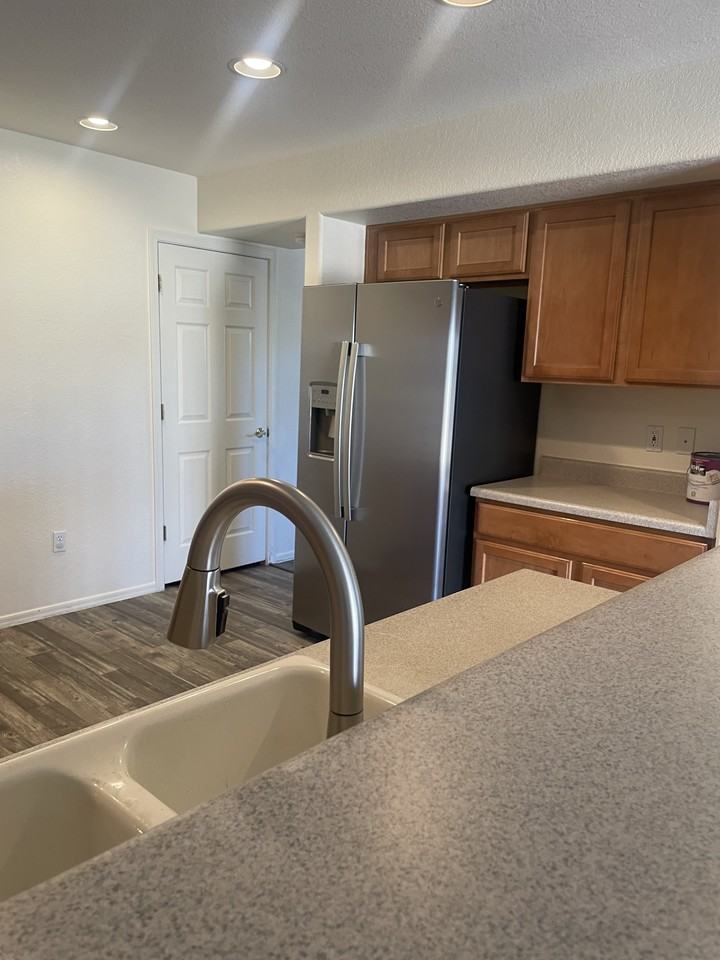 2486 W Rau River Rd - Photo 2 of 7