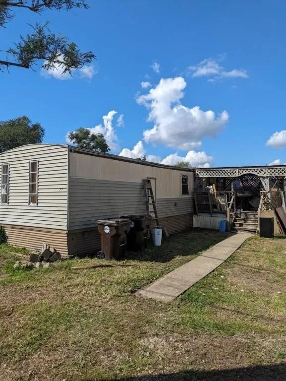 611 West Matthews Street #27