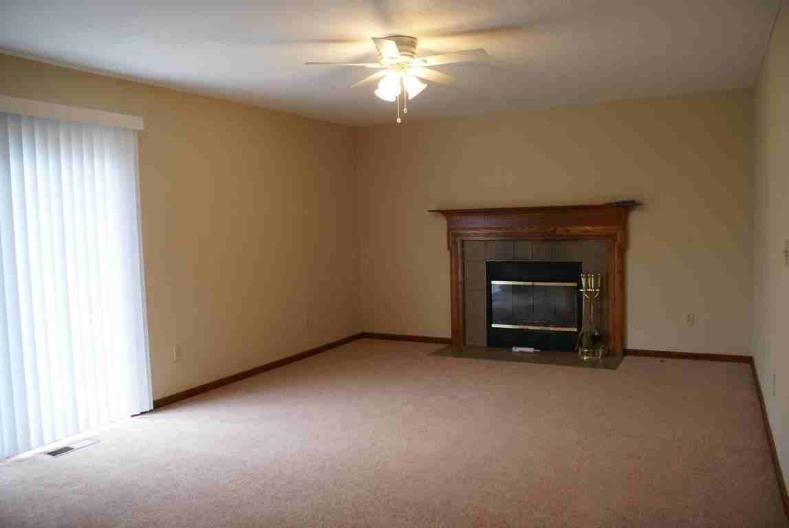8592 Clover Glade Dr - Photo 2 of 23