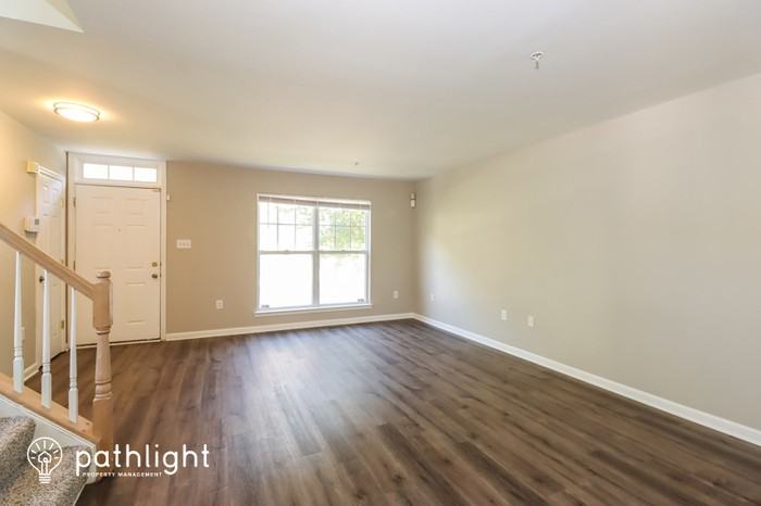8291 Knighthood Pl - Photo 2 of 19