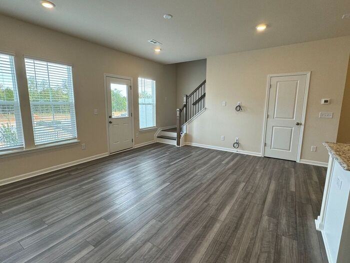 3714 Feltham Ln - Photo 3 of 31