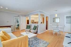 21 Helsby Crescent - Photo 3 of 9