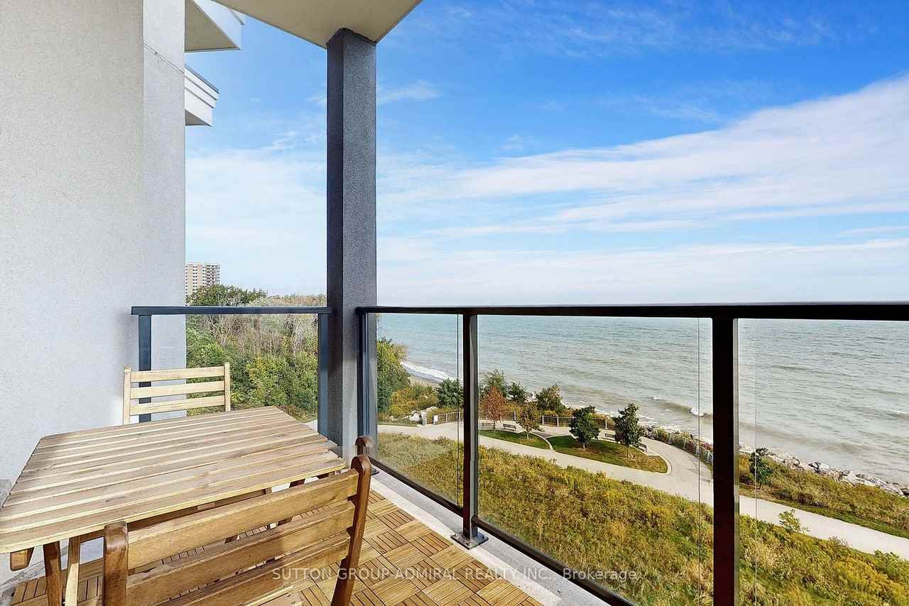 125 Shoreview Place #532