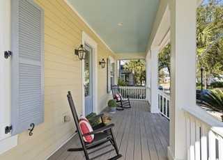 1751 Providence St #NA - Photo 2 of 26