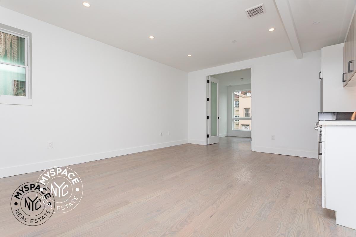 254 E 28th St #4A - Photo 4 of 13