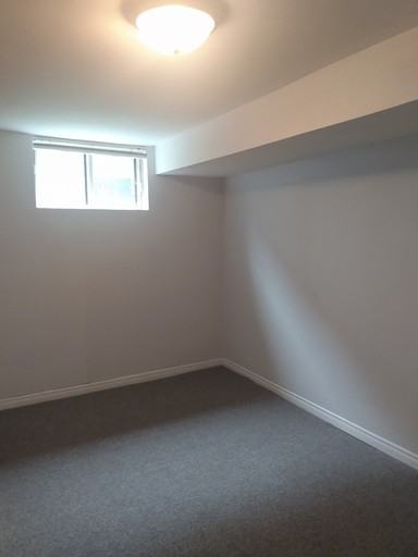 637 Merritt St #3 - Photo 3 of 6