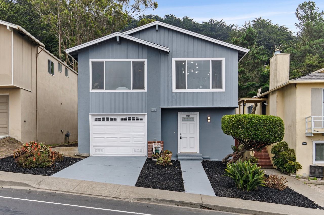 1161 Skyline Dr #NA - Photo 2 of 27