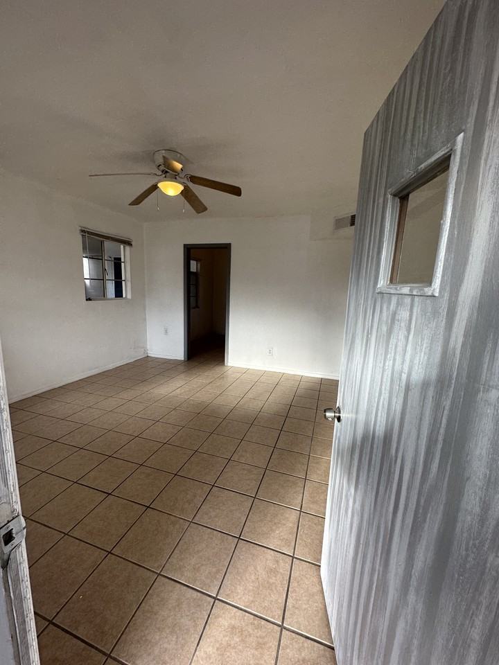 7879 Juliet Way #NA - Photo 3 of 14