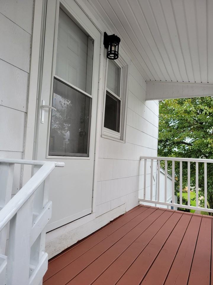 155 Sharpe St #2ndFL - Photo 2 of 26