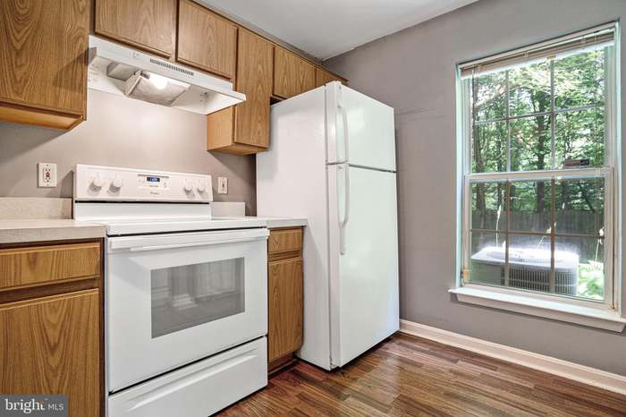 13753 Harvest Glen Way - Photo 2 of 13