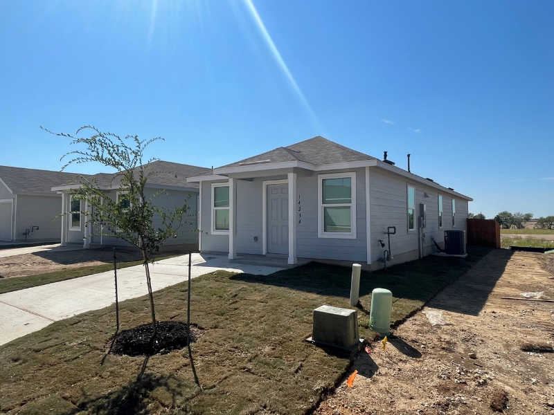 14234 Llama Pl - Photo 2 of 16