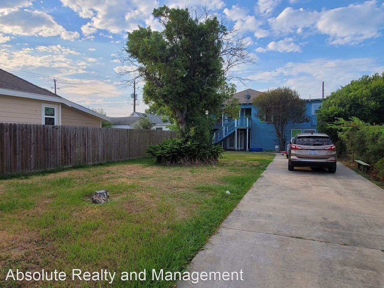 4305 ave. R 1/2 - Photo 2 of 5