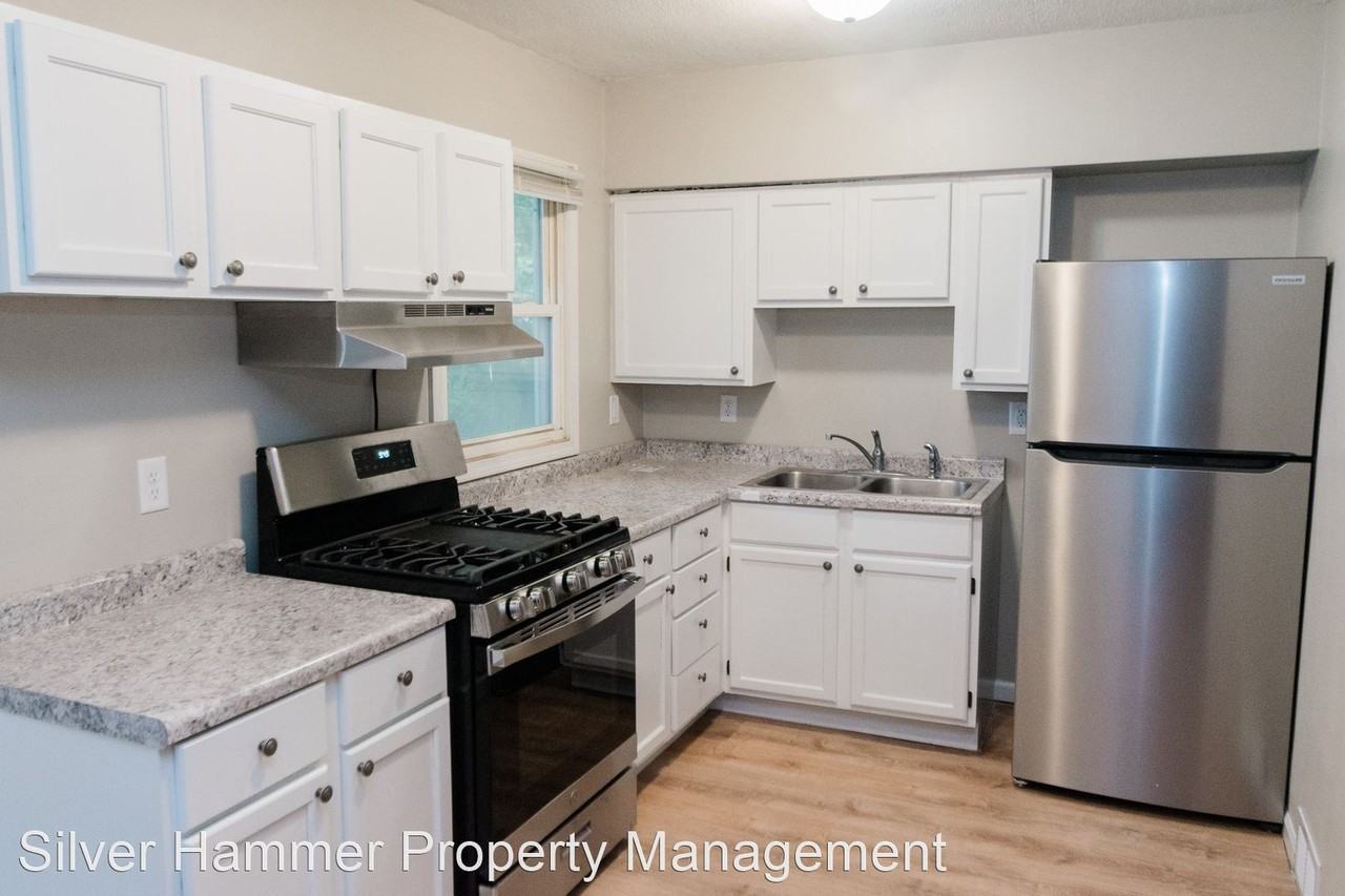 3956 Howard St - Photo 3 of 8