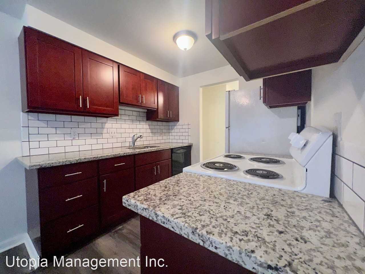 770-780 NE Paloma Ave - Photo 3 of 10