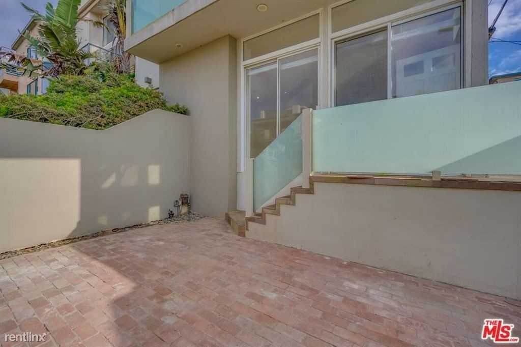 14 Privateer St #1 - Photo 3 of 10