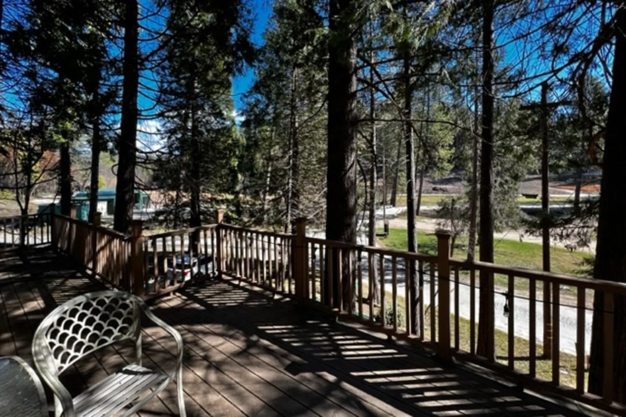 364 Lakeside Way - Photo 3 of 15