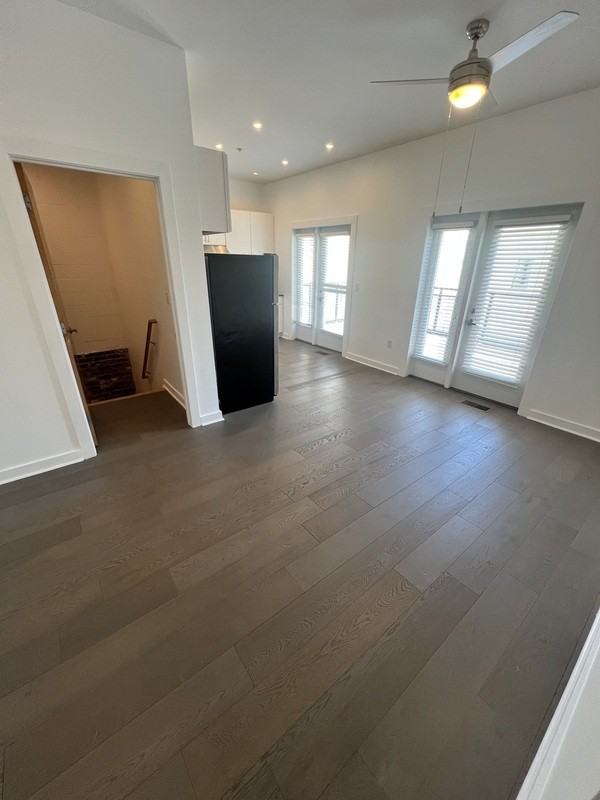 313 N 24th St #C - Photo 3 of 15