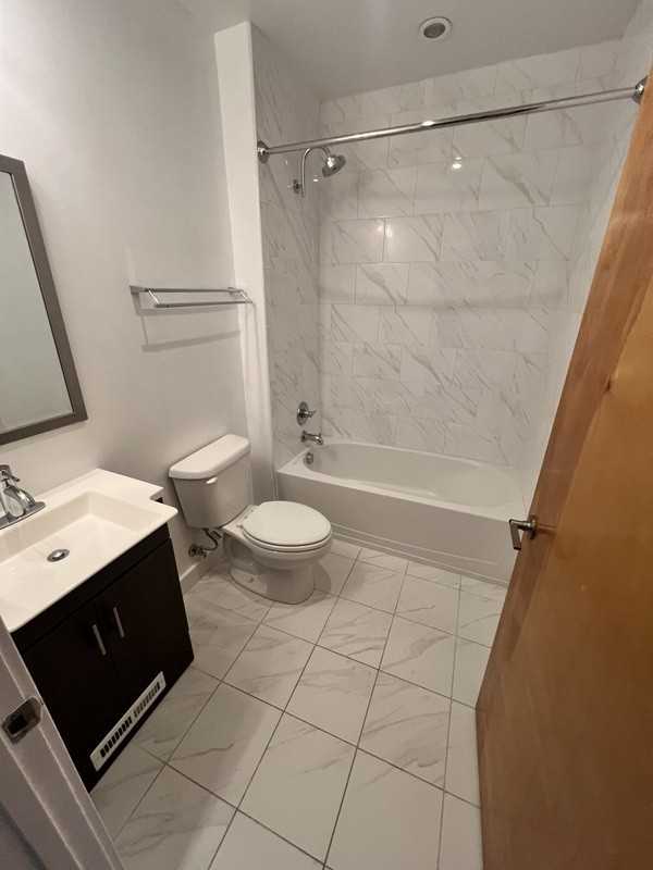 313 N 24th St #C - Photo 6 of 15