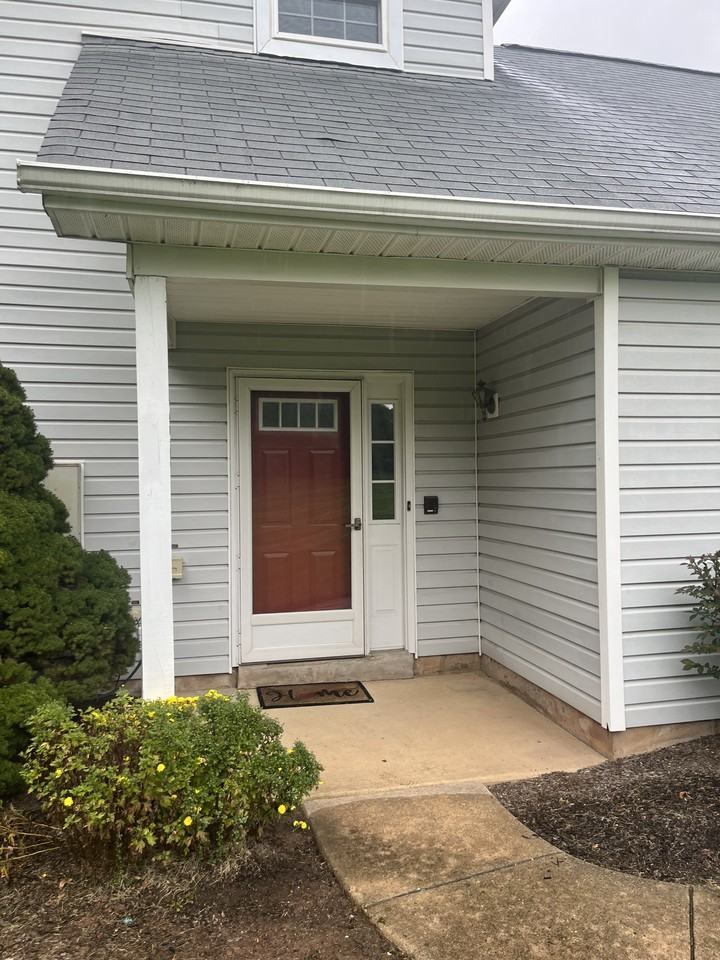 622 Grand Blvd - Photo 2 of 16