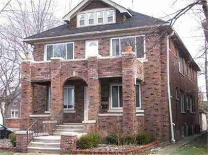 1098 Beaconsfield Ave - Photo 3 of 26