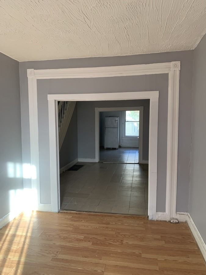 211 S Hilton St - Photo 2 of 14