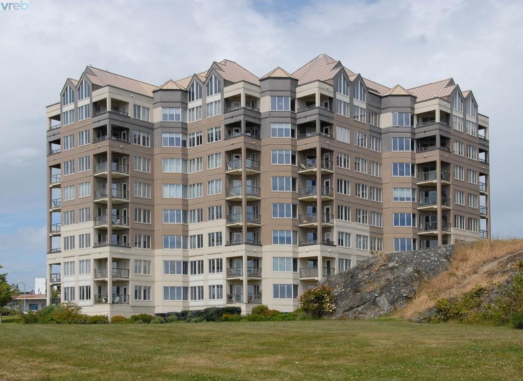 205 Kimta Road, Victoria, BC V9A 6T5, CAN 2 unit Rentals Zumper