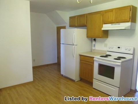 8551 Elm St - Photo 3 of 12