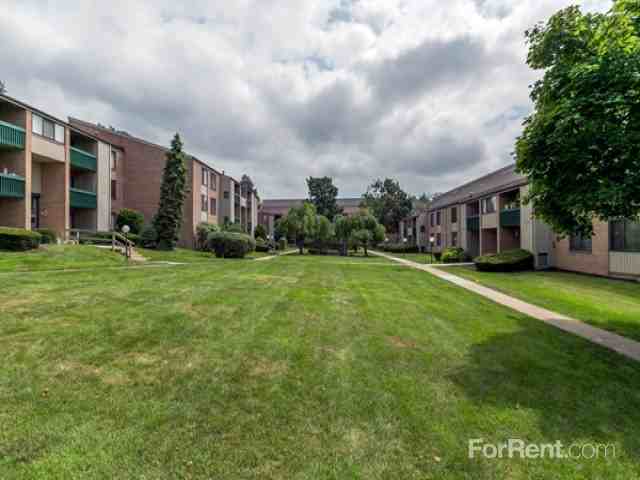 Lakewood Hills - Photo 3 of 35