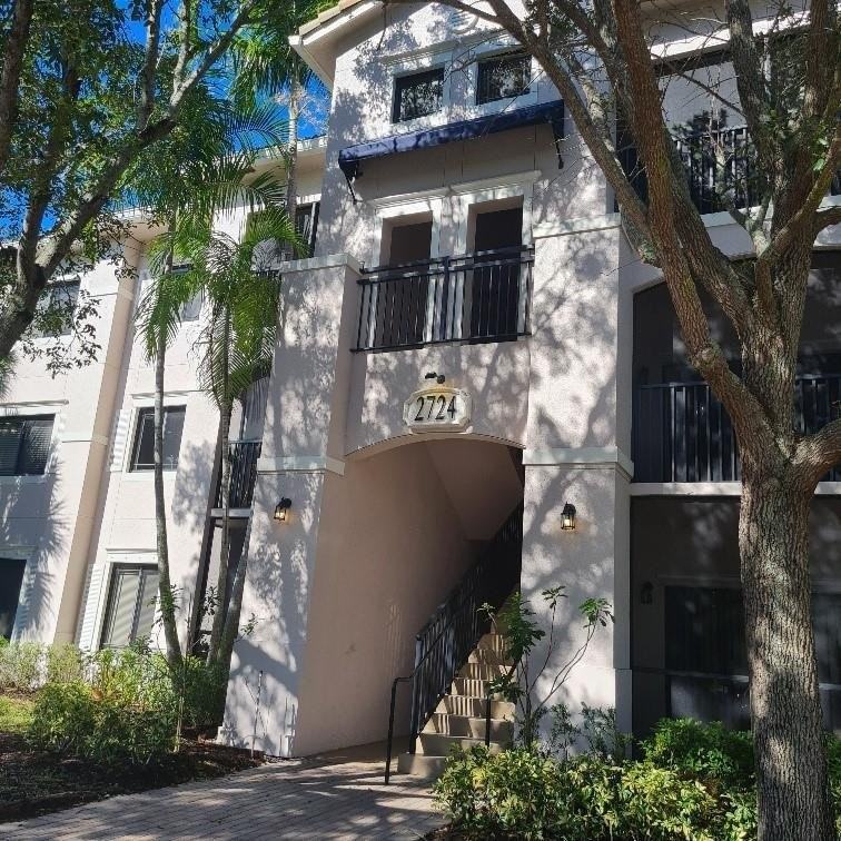 2724 Anzio Ct #202