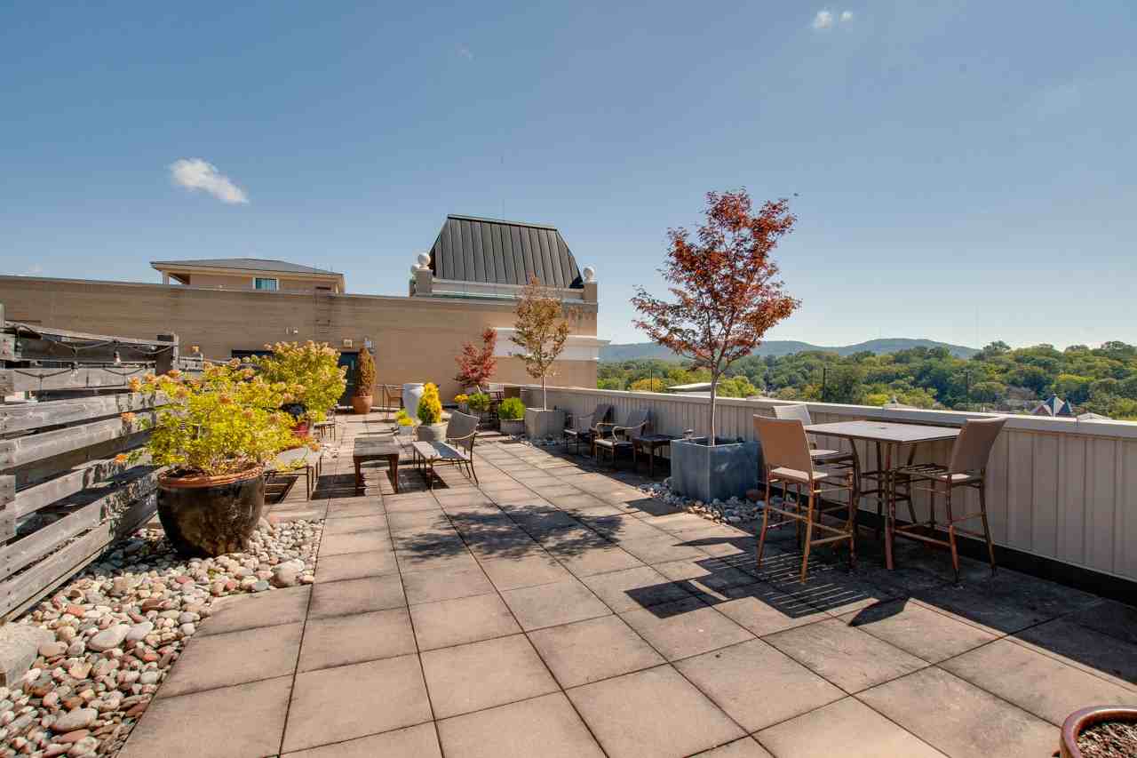 301 Holmes Ave Ne #1 - Photo 3 of 22