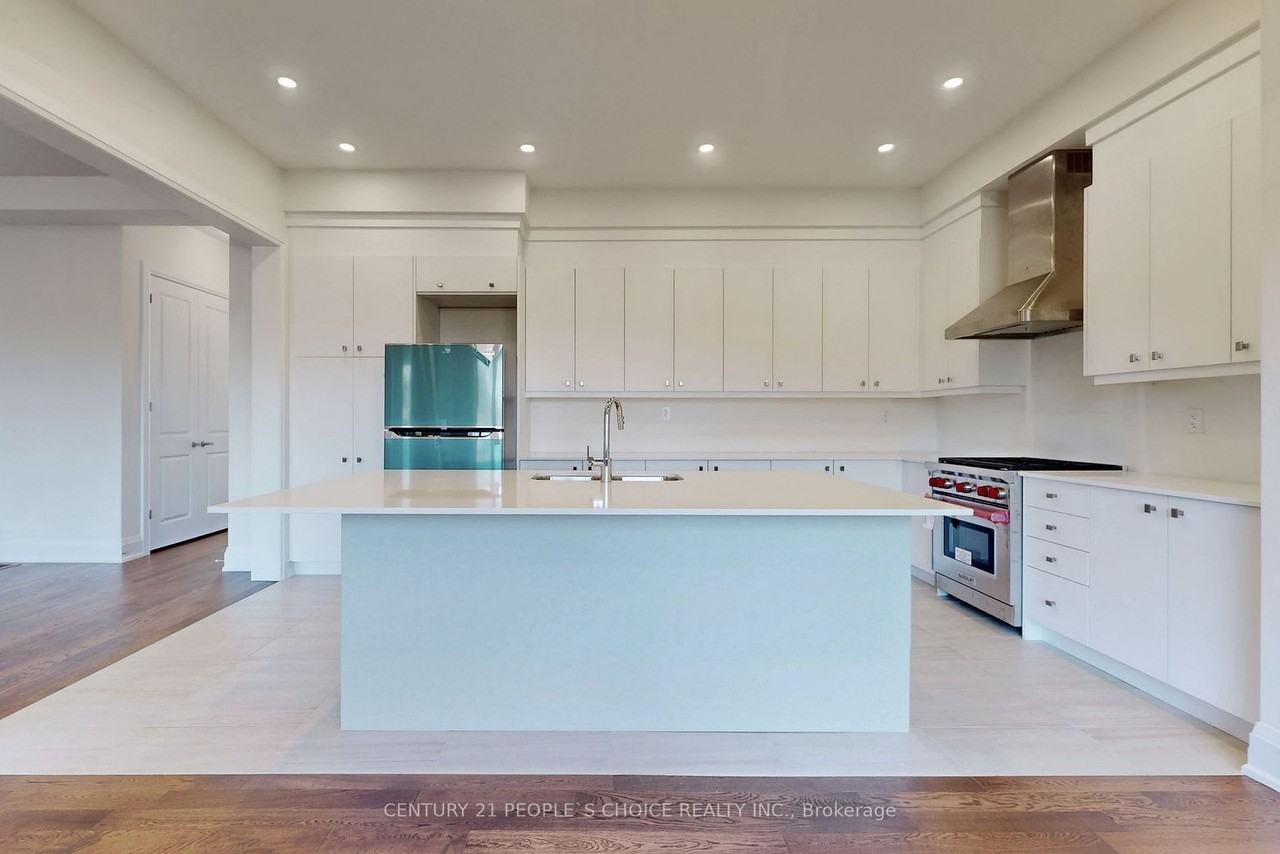 582 Kleinburg Summit Way ## - Photo 3 of 5