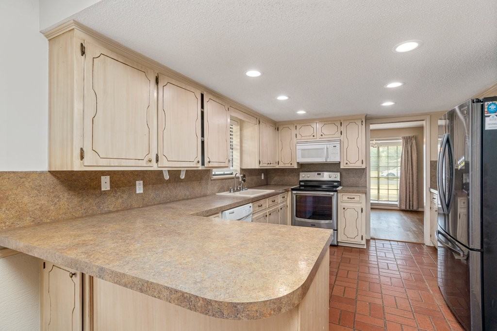 4948 E Saint Charles Ave #1 - Photo 3 of 10
