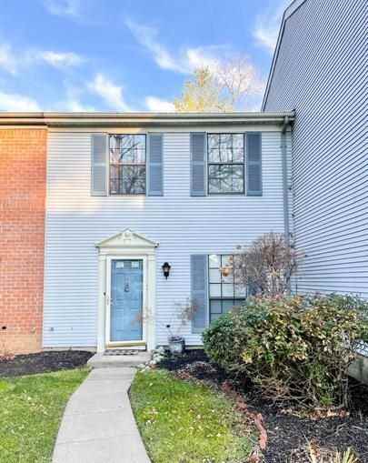 10 Tompkins Pl - Photo 2 of 16