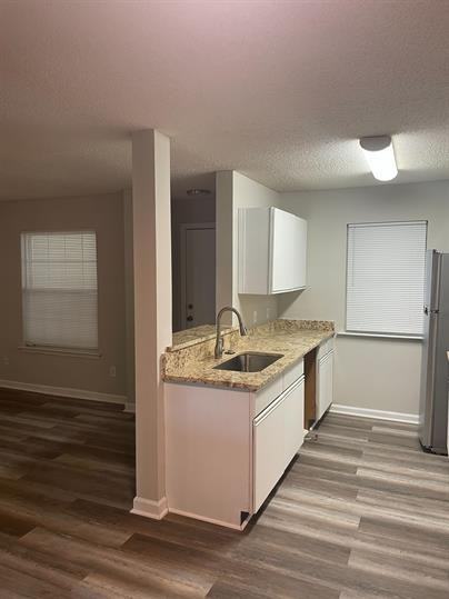 403 S Thomas Rd #E - Photo 6 of 10