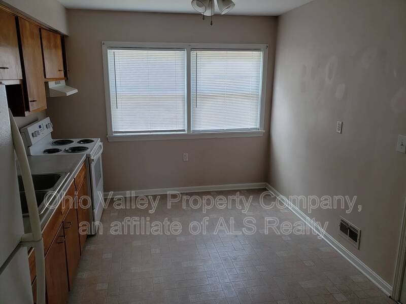 2914 Abigail Dr - Photo 3 of 14