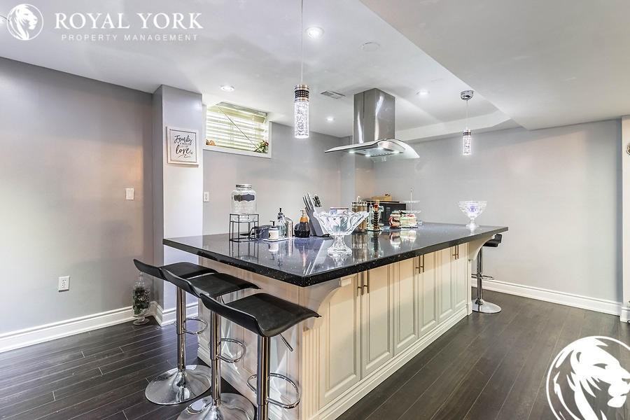 181 Brisdale Dr - Photo 3 of 26