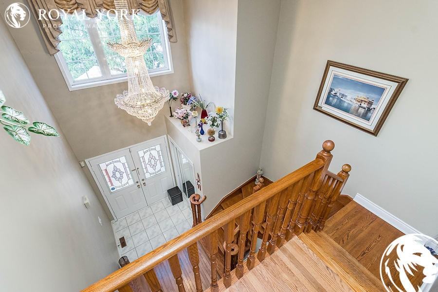 181 1-181 Brisdale Drive #1 - Photo 2 of 50