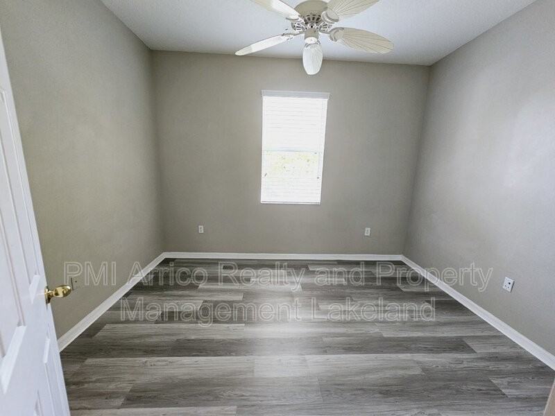 1065 View Pointe Way - Photo 4 of 11