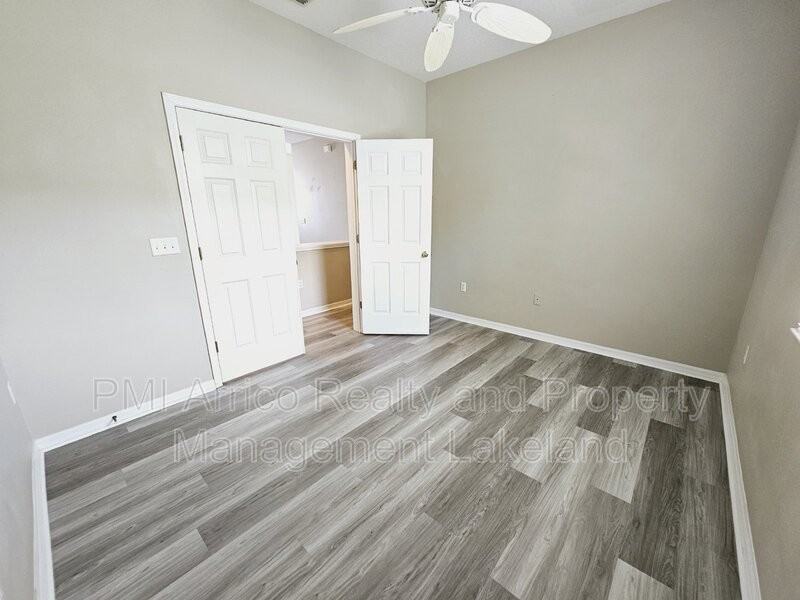 1065 View Pointe Way - Photo 5 of 11