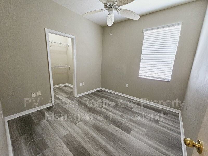 1065 View Pointe Way - Photo 6 of 11